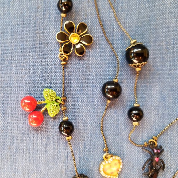 🕷️🍒Betsey Johnson Vintage 3-Chain Necklace - EPC🍒🕷️ - Picture 14 of 15